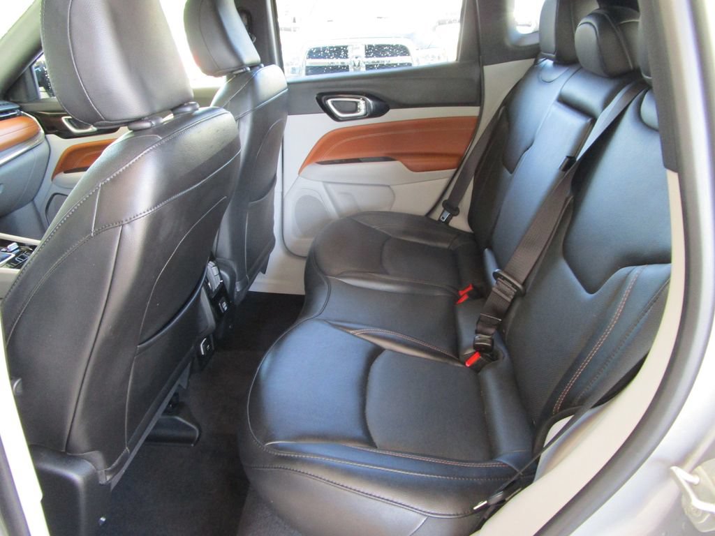 Used 2023 Jeep Compass Limited AWD/4WD image 21