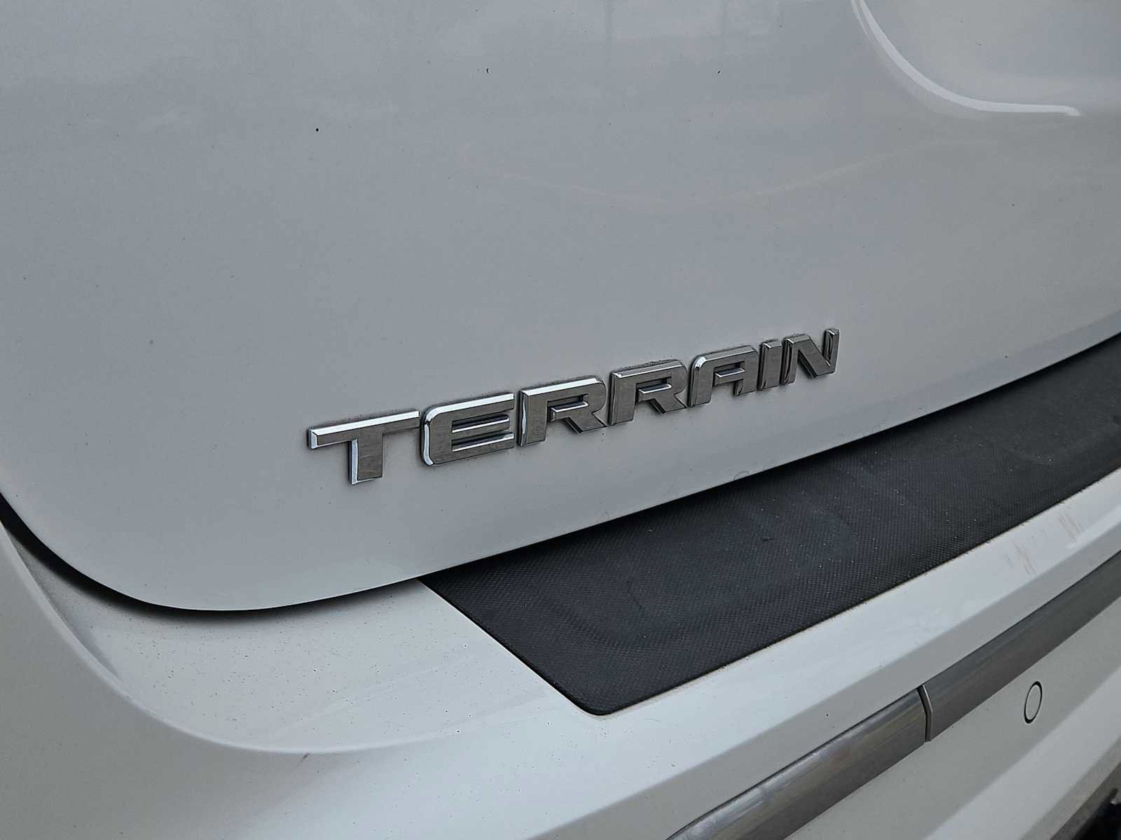 Used 2017 GMC Terrain Denali image 13