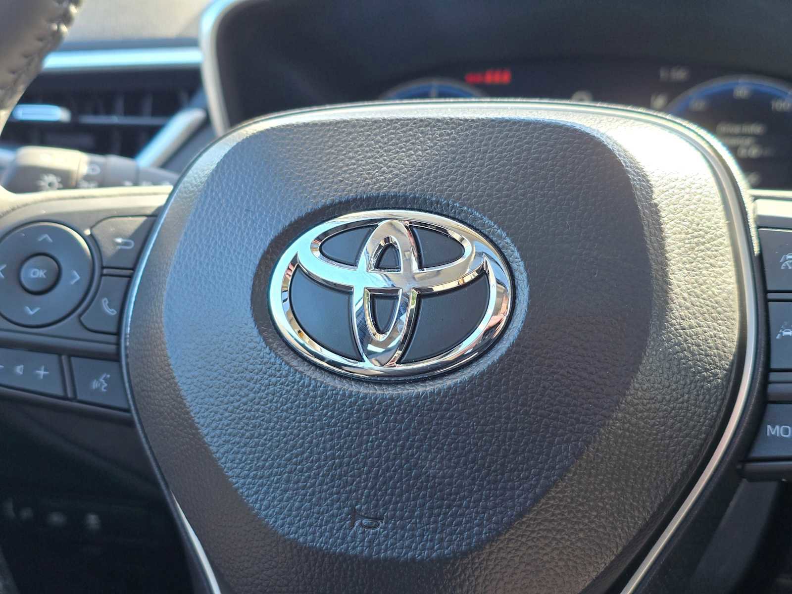 Used 2026 Toyota Corolla Cross XLE w/ Convenience Package image 31