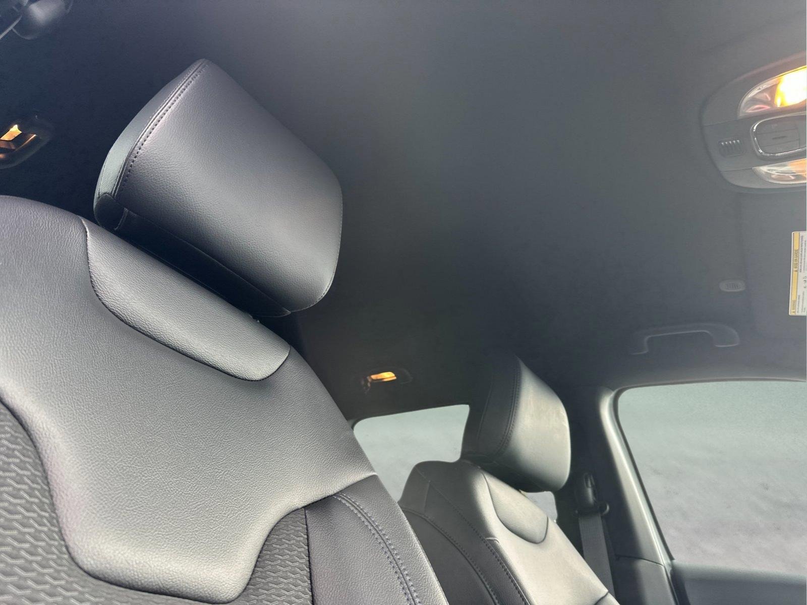 New 2026 Jeep Compass Latitude image 17