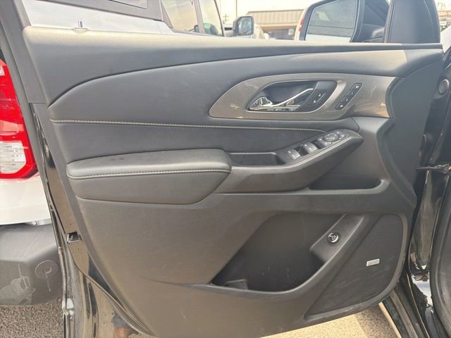 Used 2023 Chevrolet Traverse Premier w/ Redline Edition FWD image 8