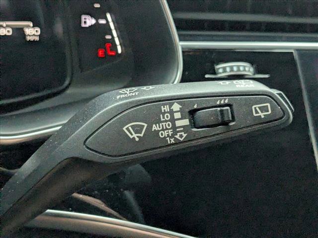 Used 2021 Audi Q8 Premium Plus AWD/4WD image 7