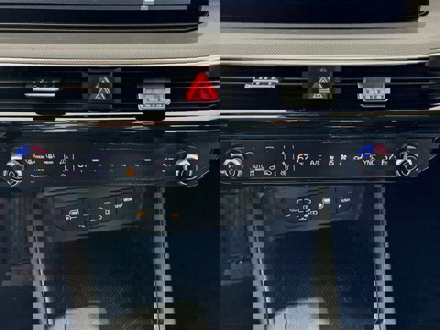 New 2025 Kia K5 LXS image 15