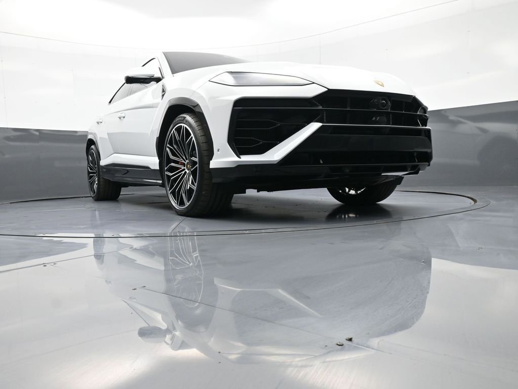 Used 2025 Lamborghini Urus SE AWD/4WD image 33
