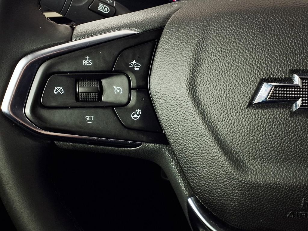 Used 2025 Chevrolet Trax ACTIV w/ Driver Confidence Package FWD image 18