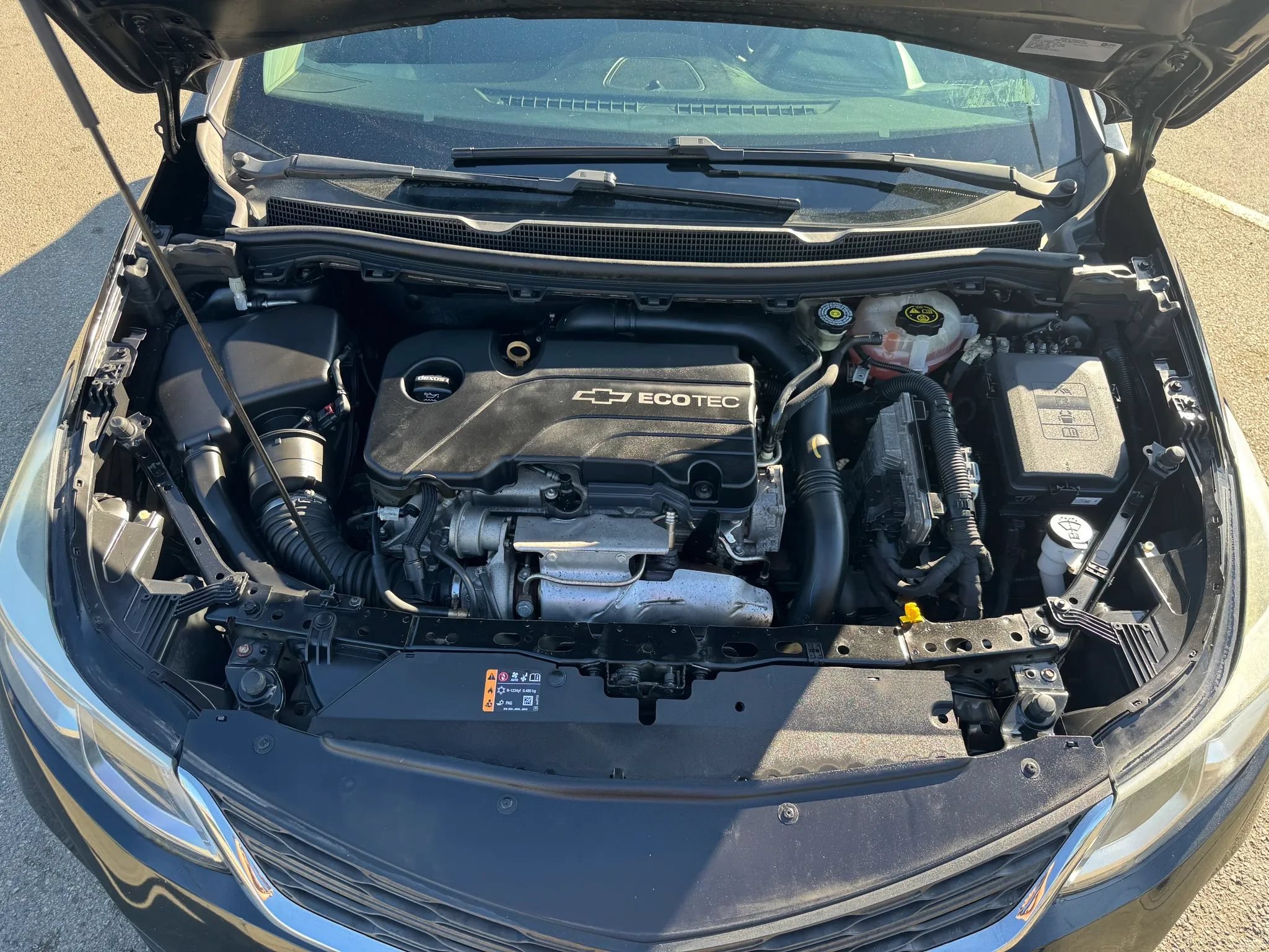 Used 2018 Chevrolet Cruze LS FWD image 21