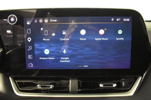 Used 2026 Chevrolet Equinox LT AWD/4WD image 22