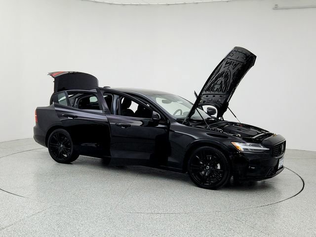 Certified 2024 Volvo S60 B5 Plus image 10