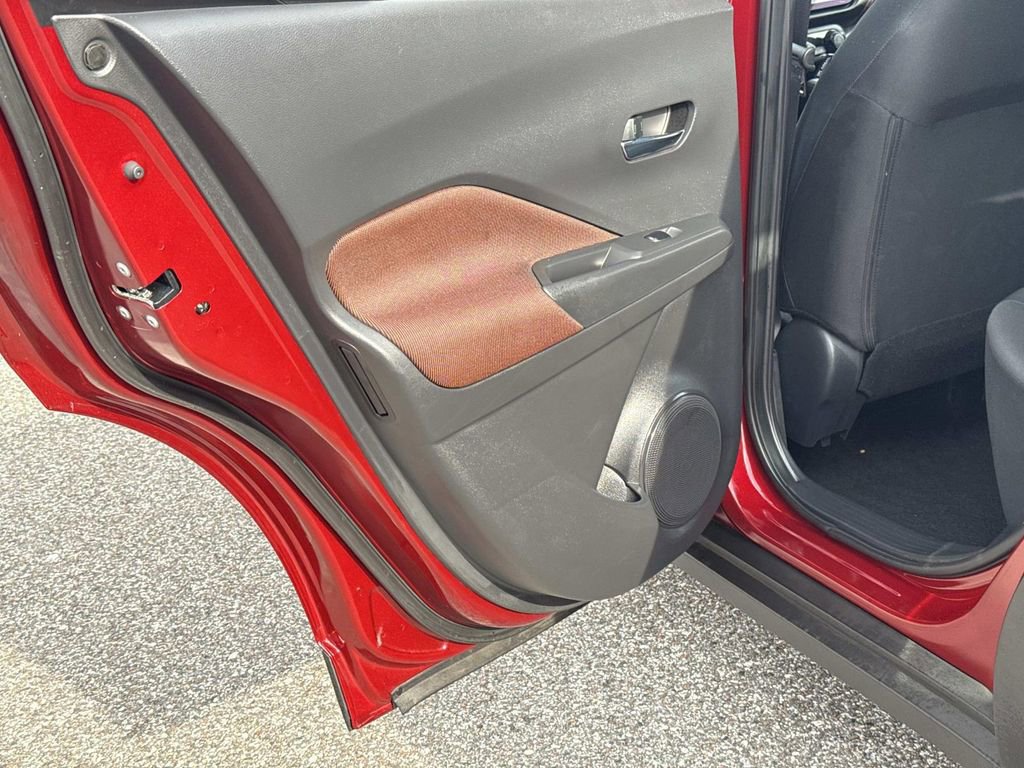 Used 2024 Nissan Kicks SR image 12