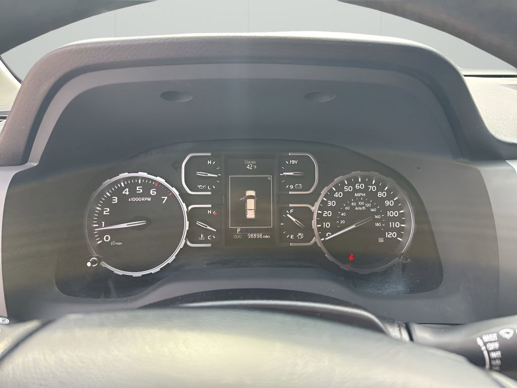 Used 2018 Toyota Tundra SR5 w/ SR5 Upgrade Package image 32