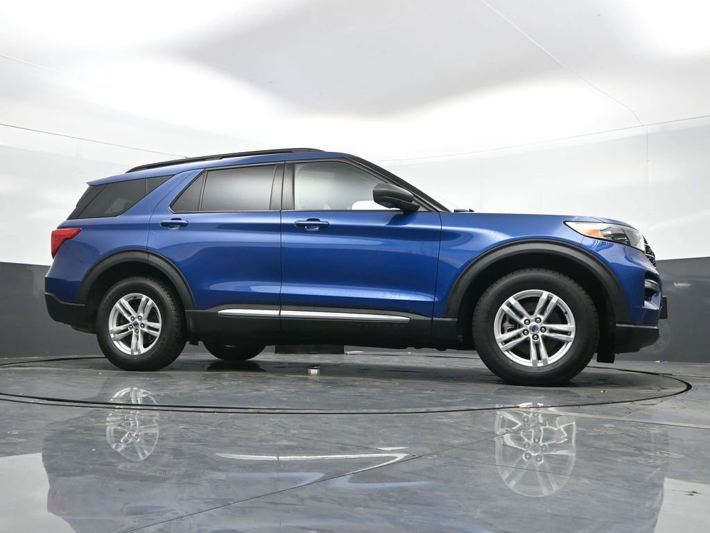 Used 2022 Ford Explorer XLT w/ Equipment Group 202A image 45