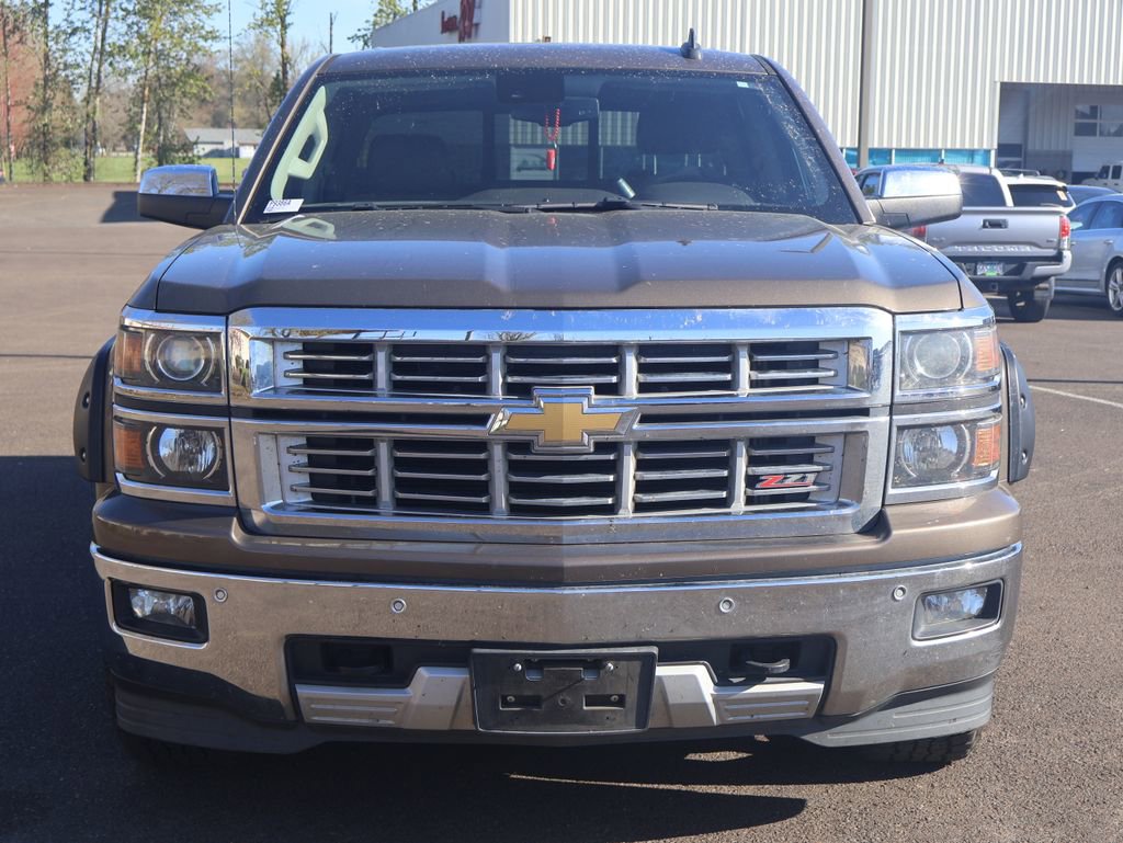 Used 2015 Chevrolet Silverado 1500 LTZ Z71 w/ LTZ Plus Package AWD/4WD image 9