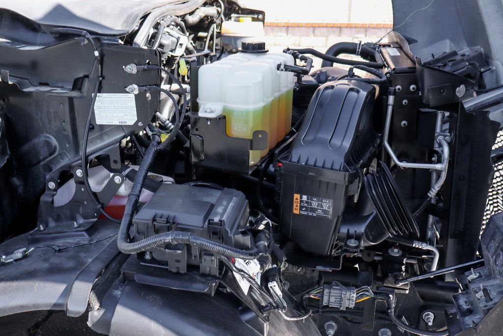 Used 2023 Ford F650 2WD Regular Cab Super Duty image 18