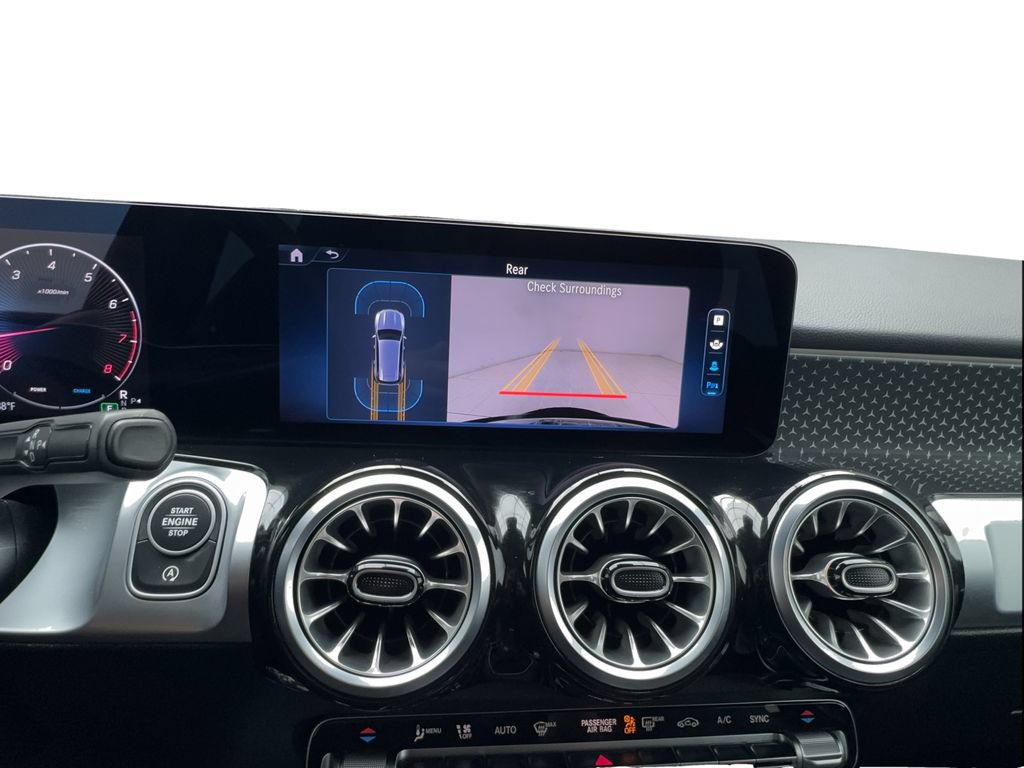 Used 2025 Mercedes-Benz GLB 250 4MATIC image 49