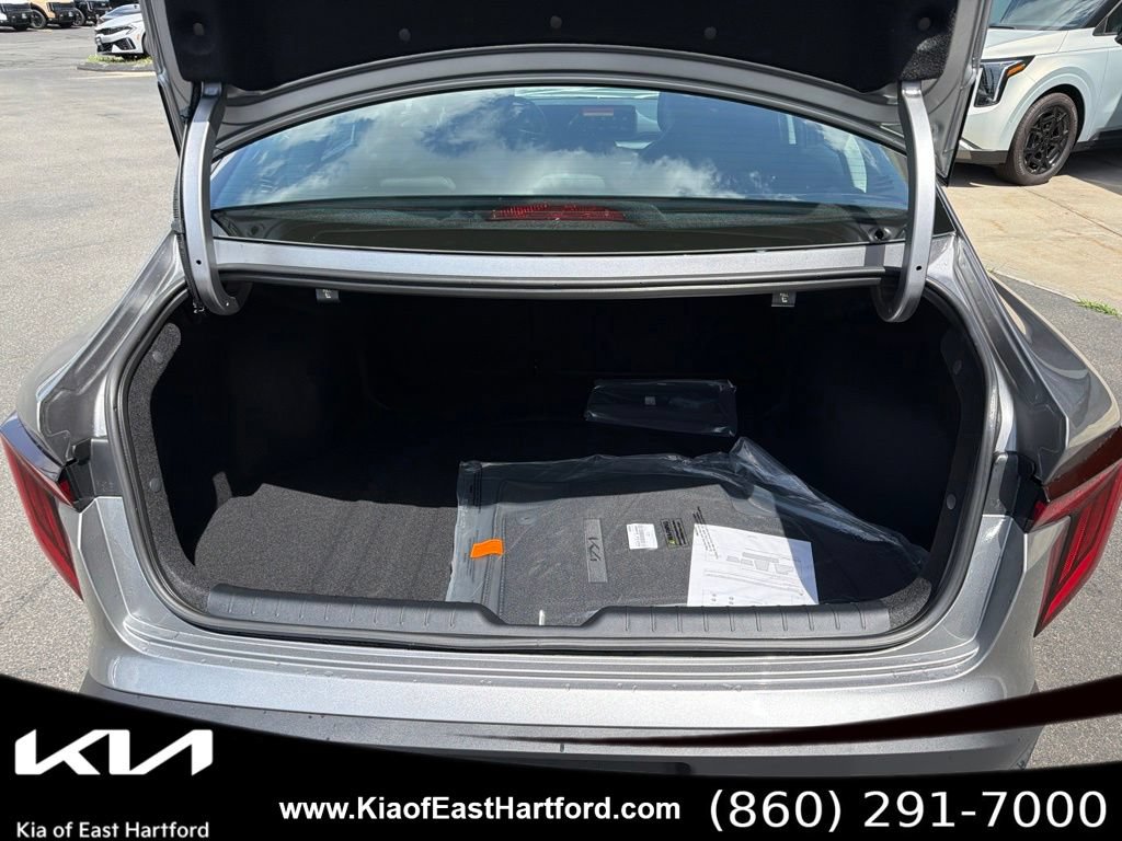 New 2026 Kia K4 FWD image 16