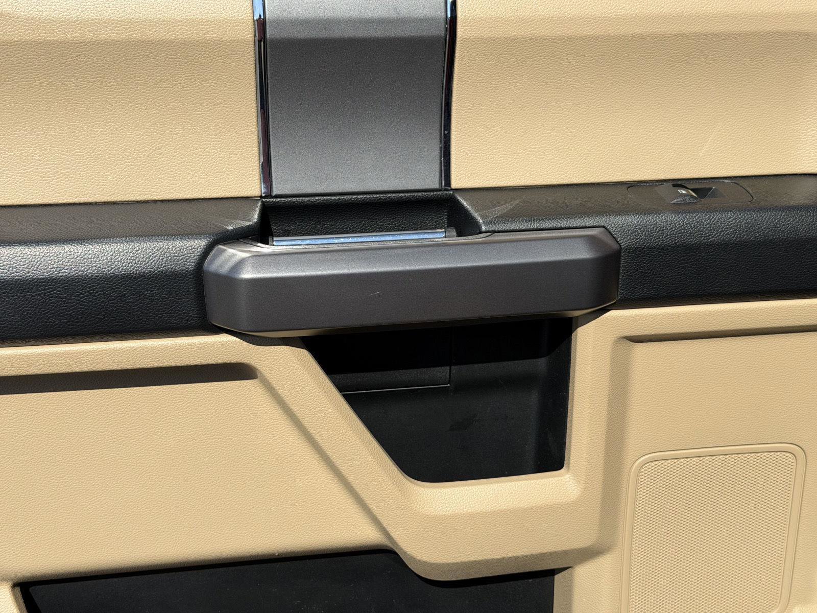 Used 2021 Ford F250 XLT w/ XLT Premium Package image 10