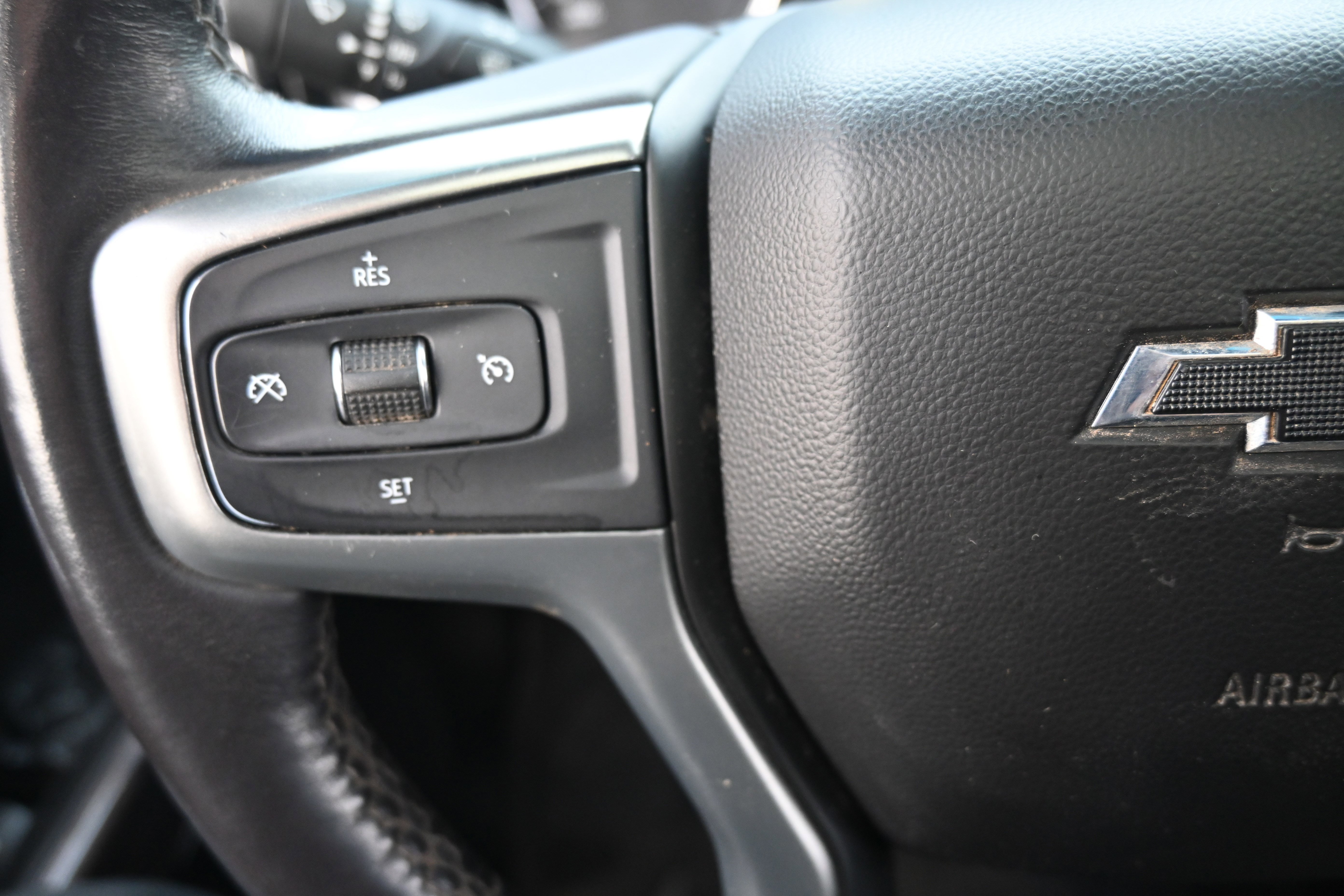 Used 2022 Chevrolet Silverado 2500 LTZ w/ LTZ Plus Package image 24