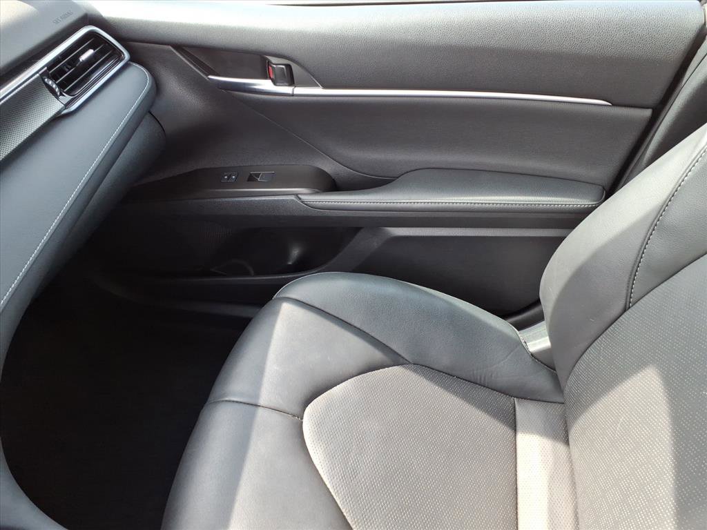 Used 2023 Toyota Camry XSE w/ Cold Weather Package image 31