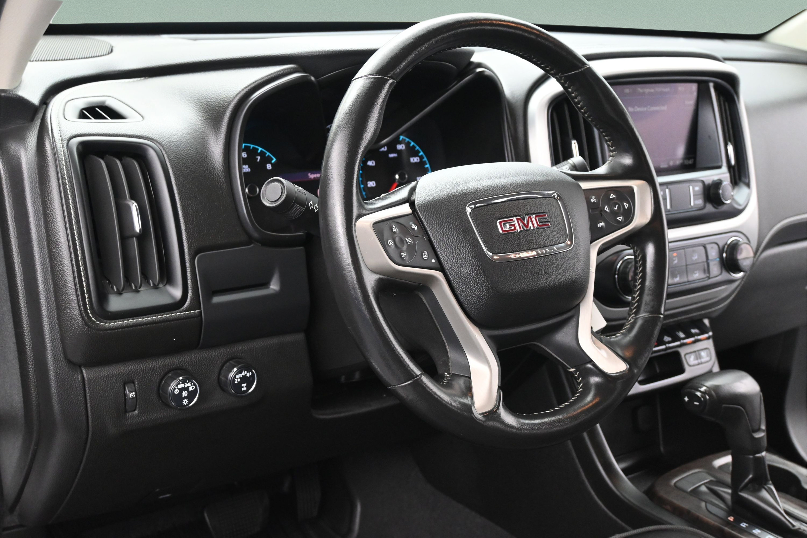 Used 2021 GMC Canyon Denali AWD/4WD image 13