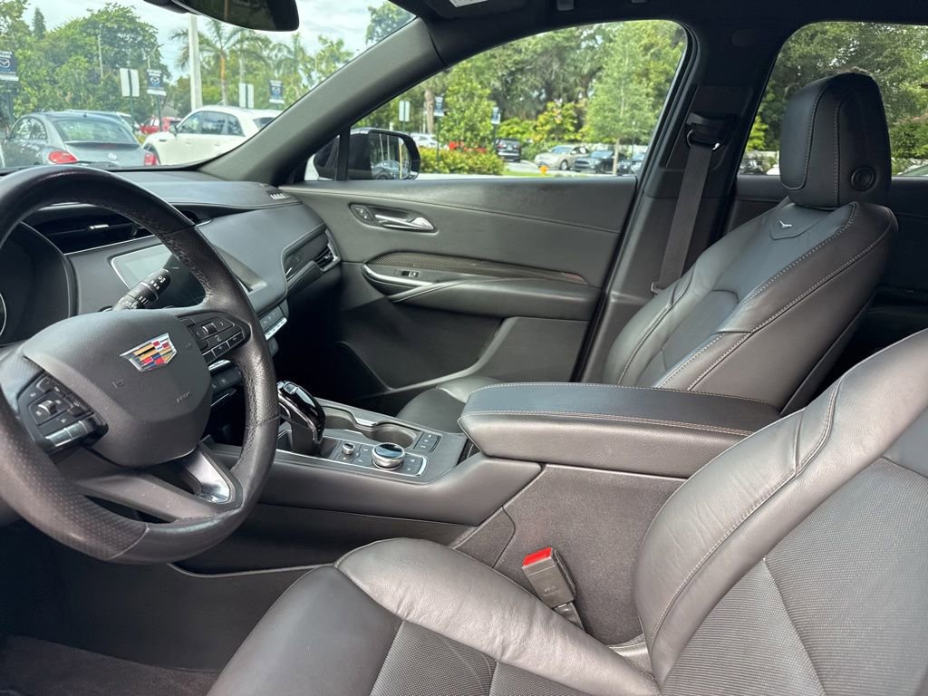 Used 2023 Cadillac XT4 Sport FWD image 17