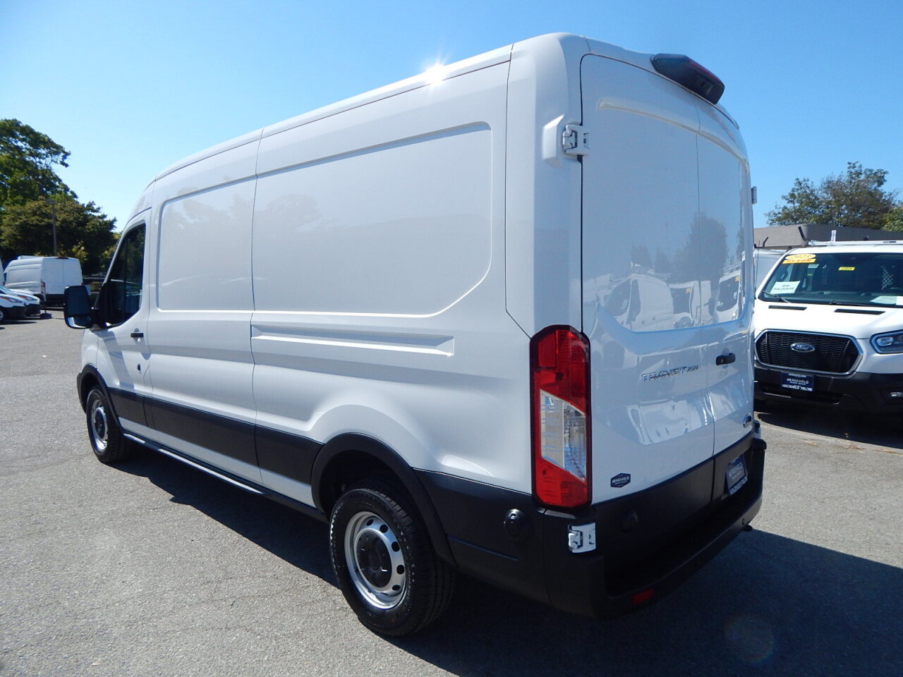 Used 2025 Ford Transit 250 148 Medium Roof RWD image 6