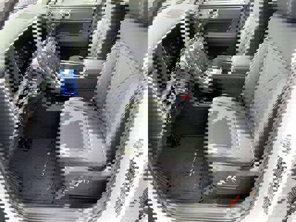 New 2026 Hyundai Santa Fe SEL FWD image 28