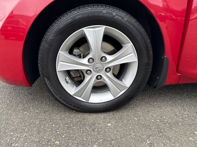 Used 2013 Hyundai Elantra FWD image 27
