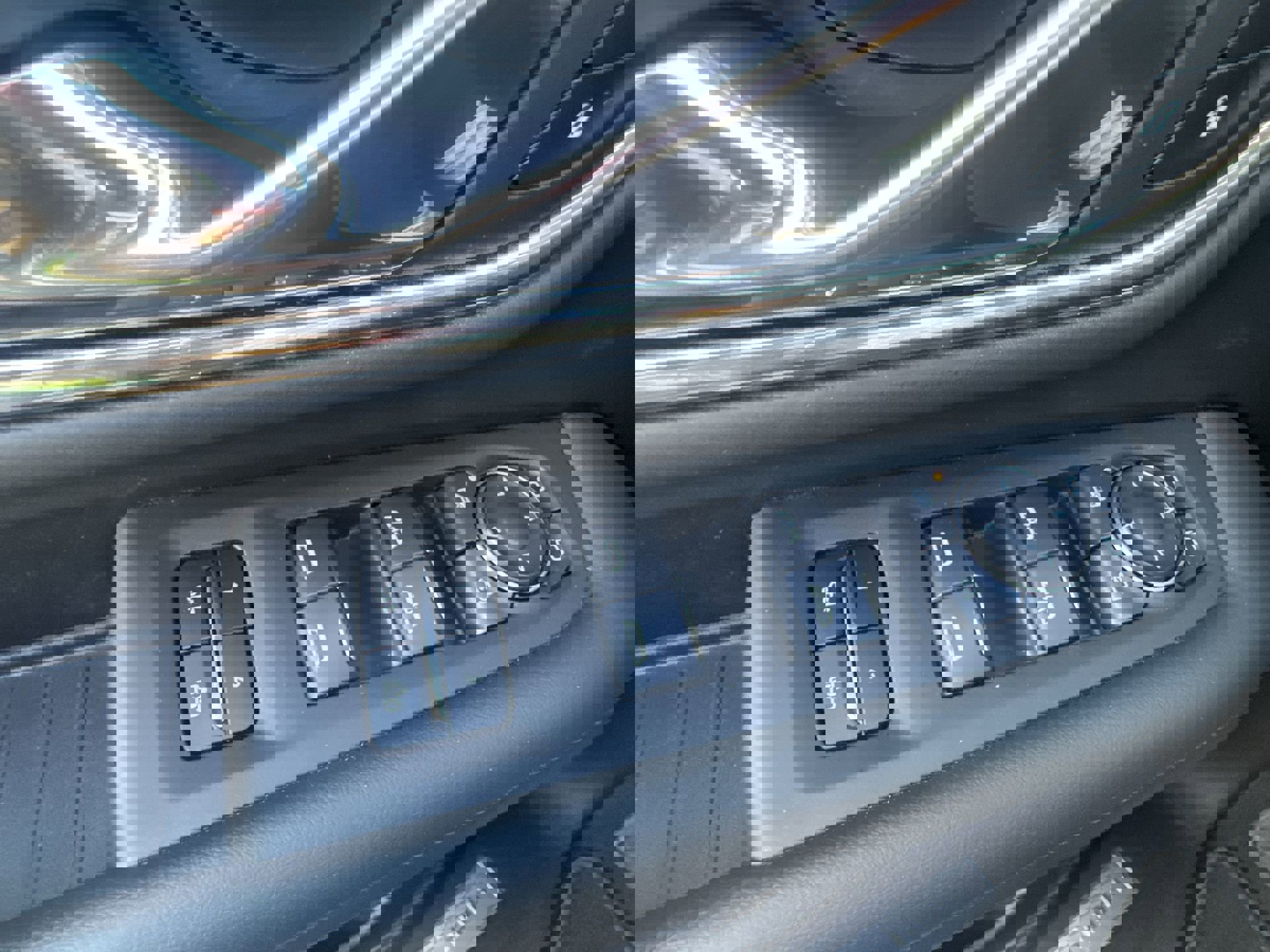 Used 2024 Chevrolet Suburban High Country w/ Advanced Technology Package image 13