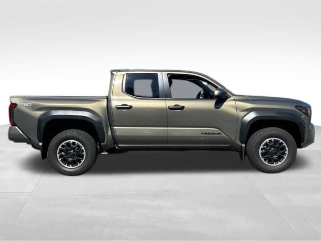 Certified 2026 Toyota Tacoma TRD Off-Road AWD/4WD image 6