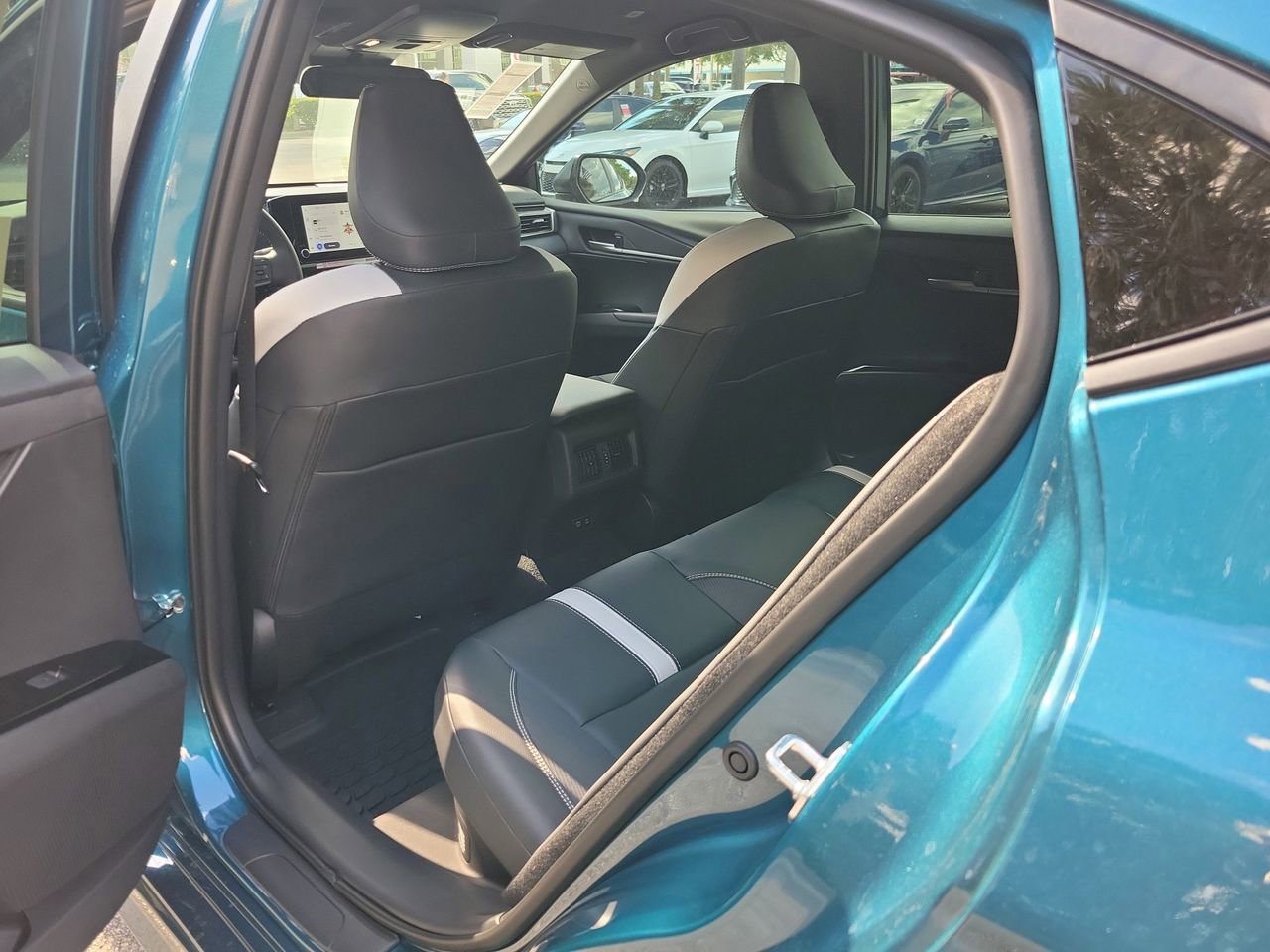 New 2026 Toyota Camry SE FWD image 10