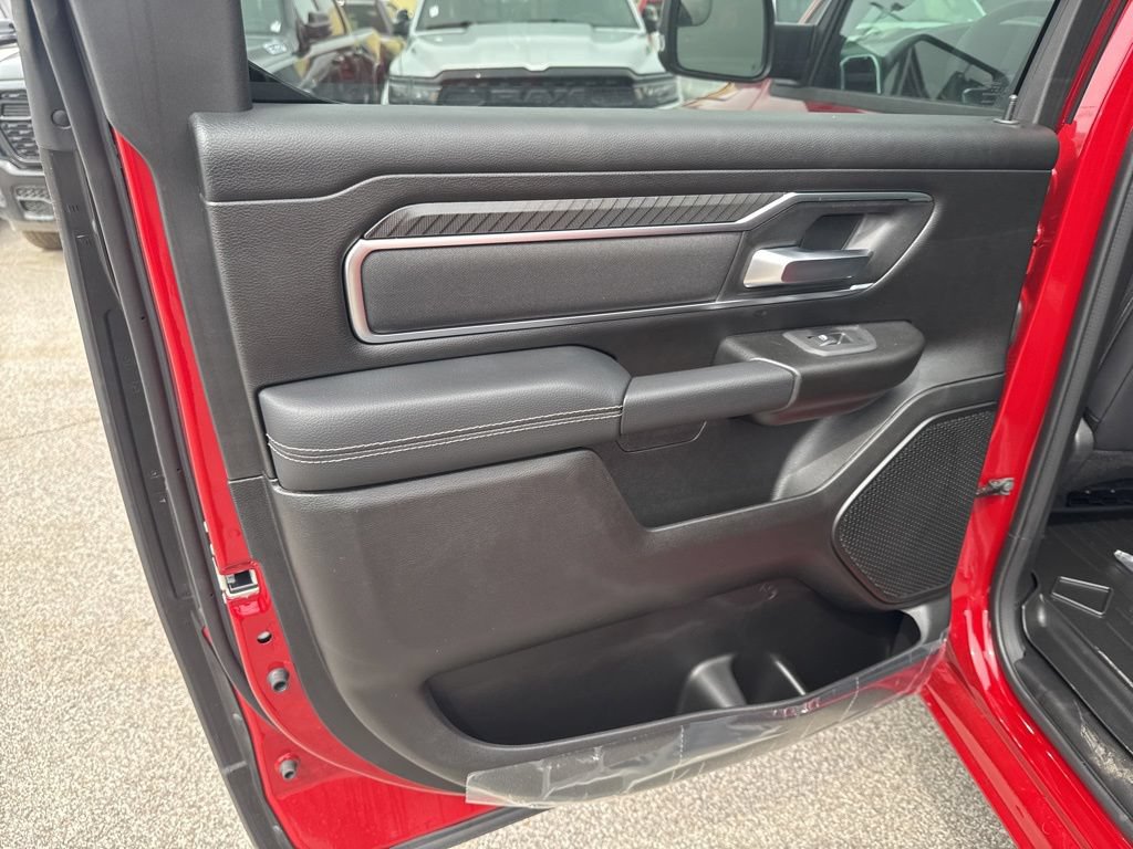 New 2026 RAM 1500 4x4 Crew Cab image 21