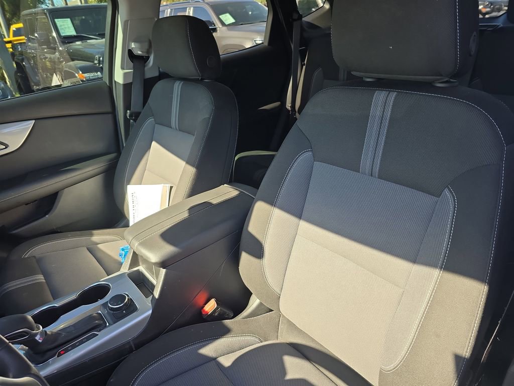 Used 2025 Chevrolet Blazer LT image 18