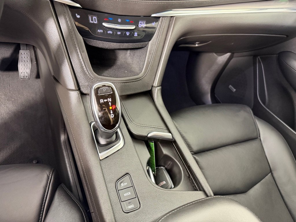 Used 2018 Cadillac XT5 Luxury image 19