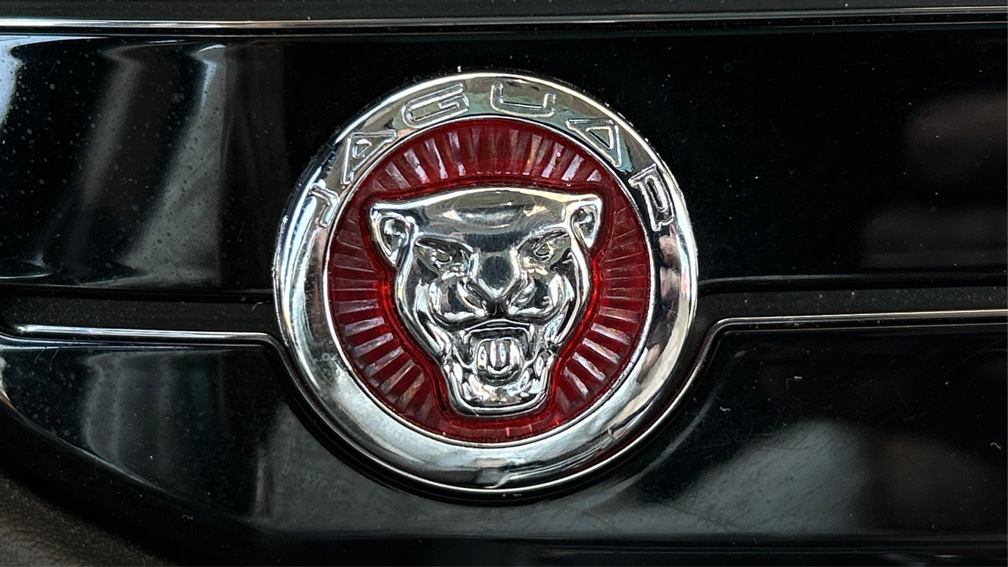 Used 2019 Jaguar F-PACE Prestige image 44