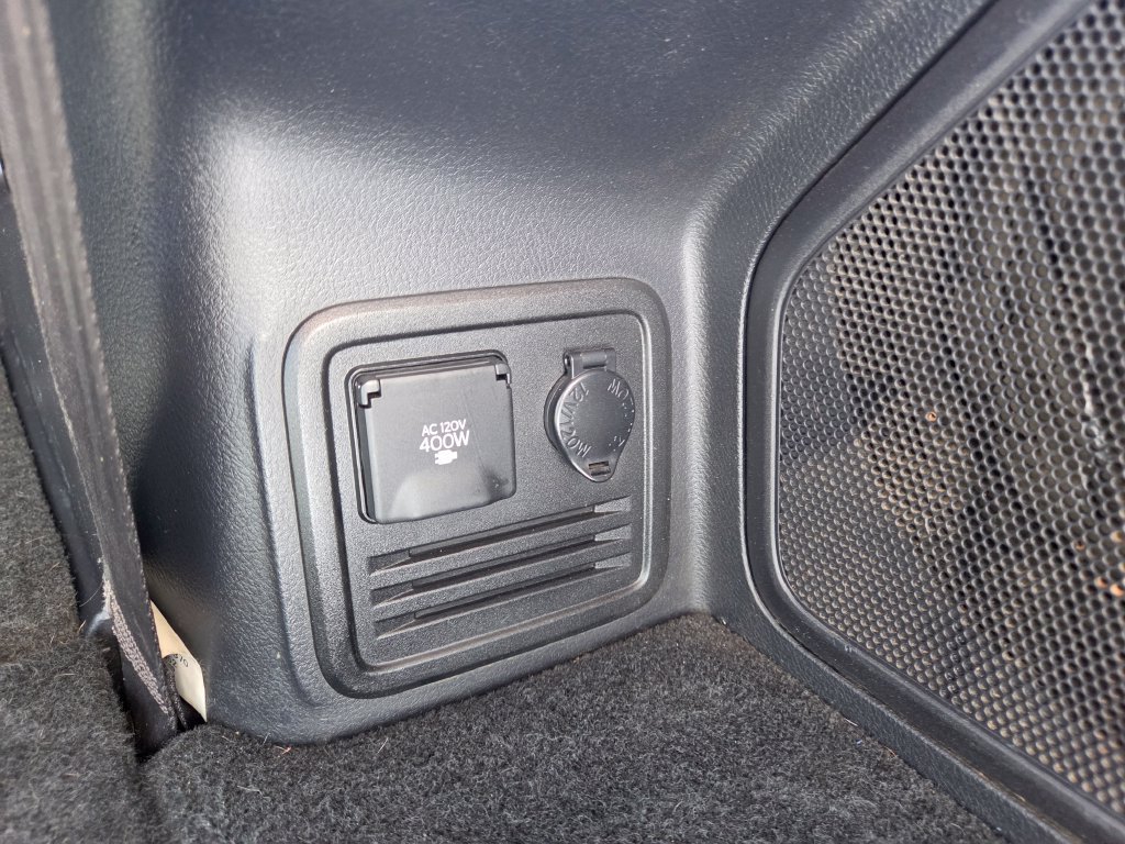 Used 2014 Toyota 4Runner Limited AWD/4WD image 27