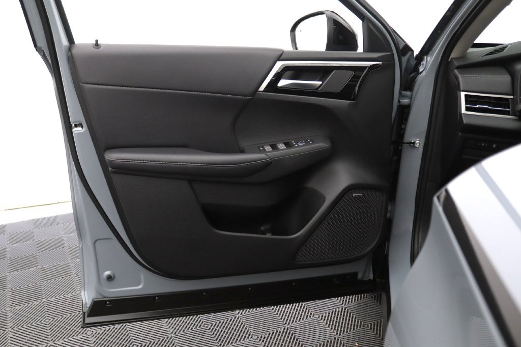 Used 2026 Mitsubishi Outlander AWD image 15