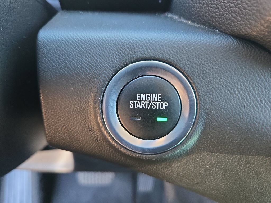 Used 2024 GMC Terrain SLT AWD/4WD image 24