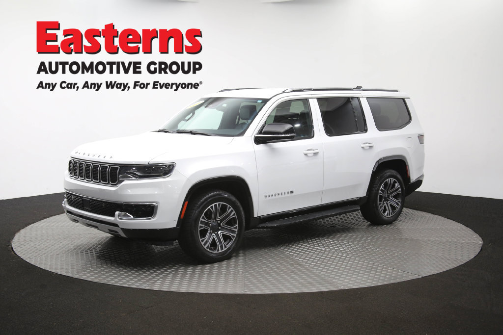 Used 2024 Jeep Wagoneer Series II w/ Flexible Seating Group RWD image 61