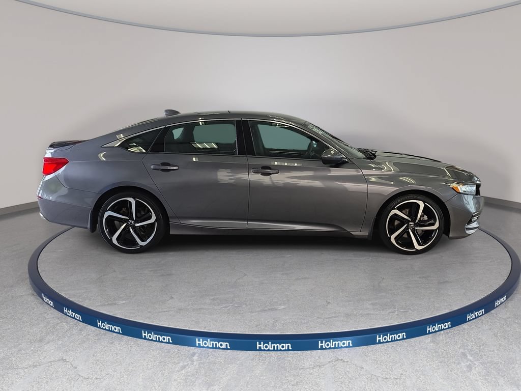 Used 2018 Honda Accord Sport image 5