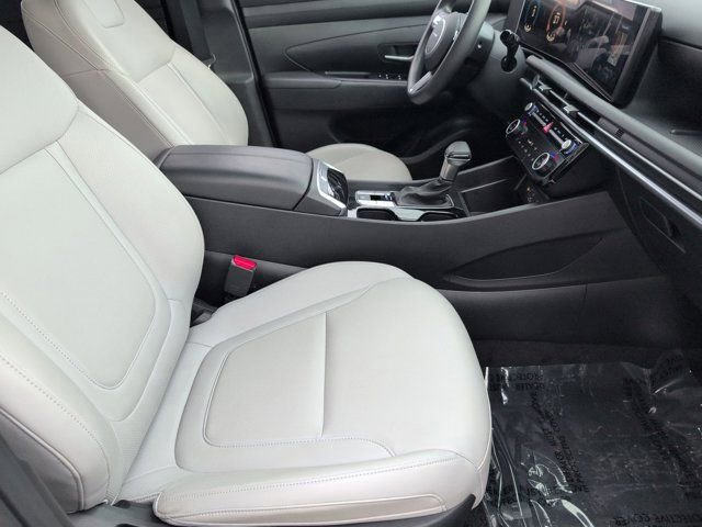 Used 2025 Hyundai Santa Cruz SEL FWD image 30