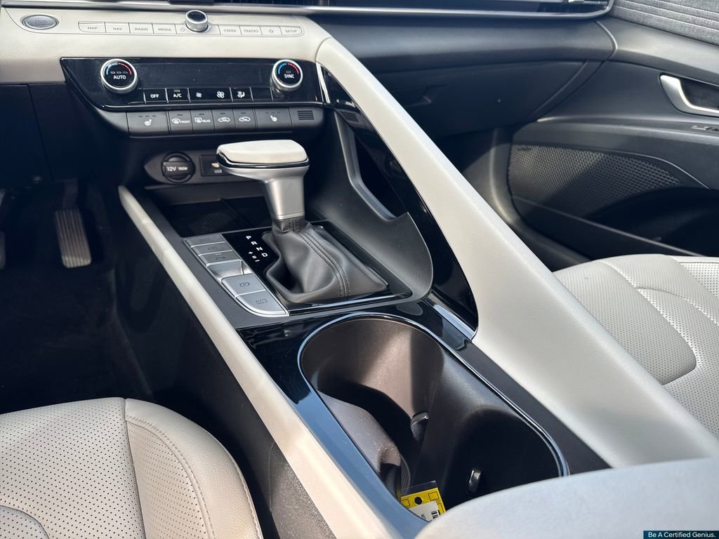 Used 2024 Hyundai Elantra Limited FWD image 41