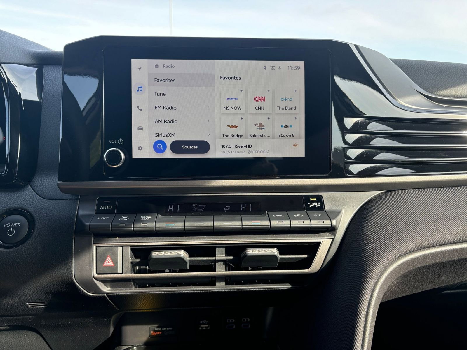 Used 2025 Toyota Camry LE image 18