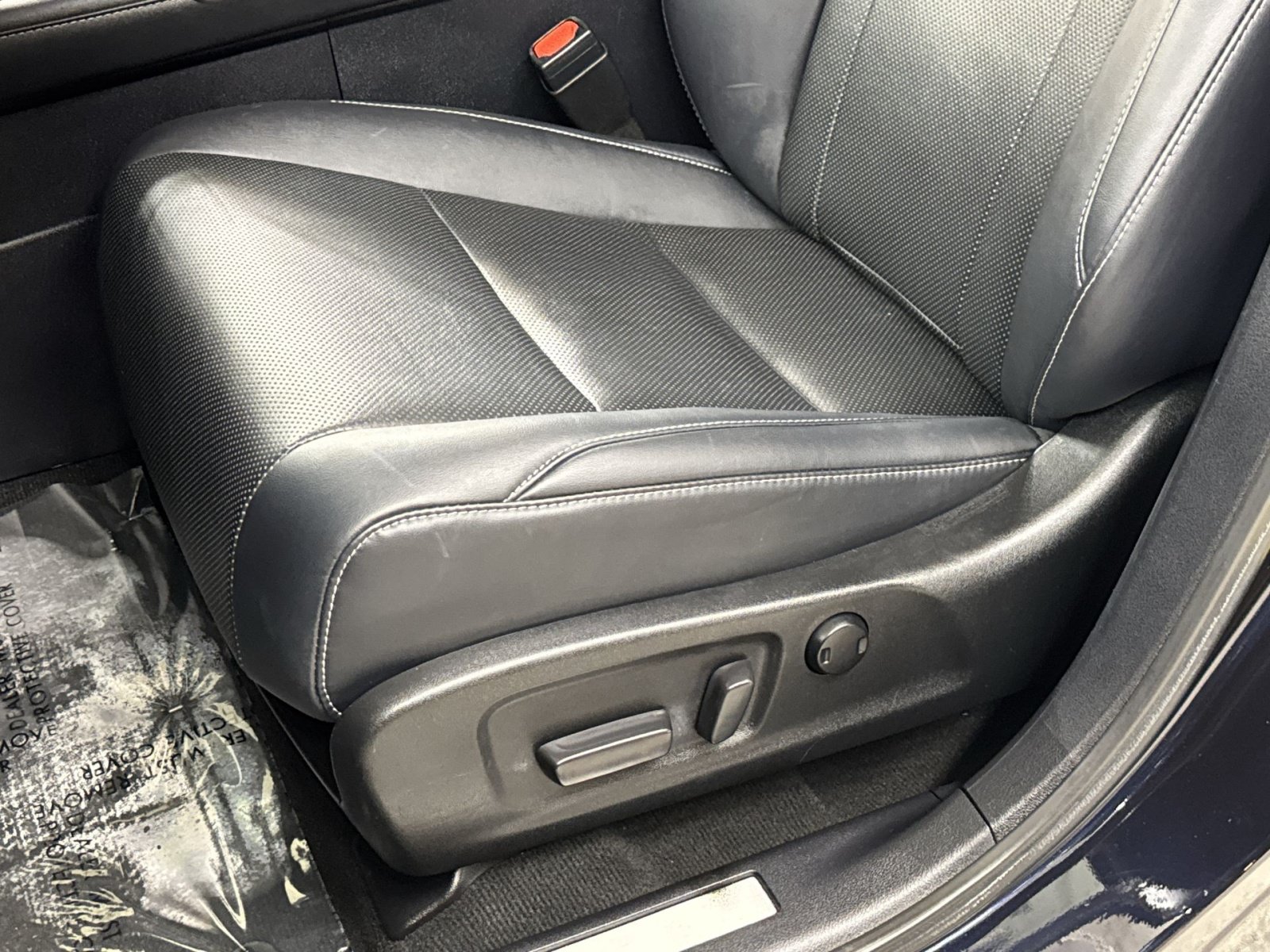 Used 2020 Lexus RX 450h AWD w/ Premium Package image 26