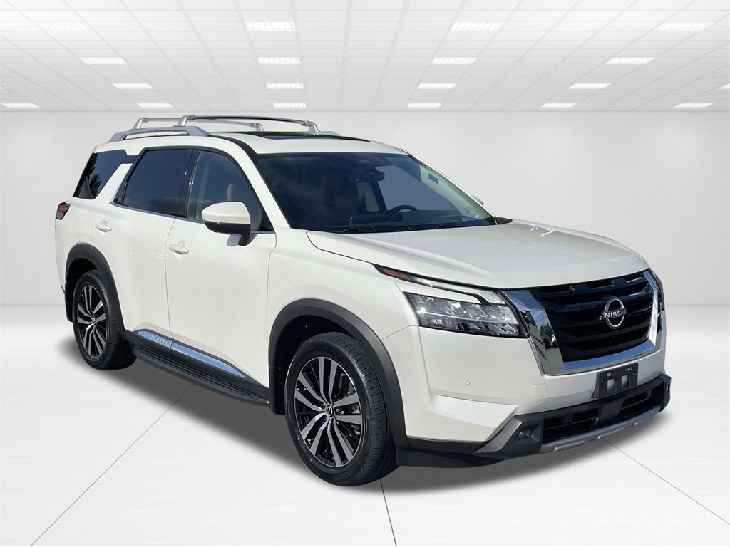Used 2023 Nissan Pathfinder Platinum