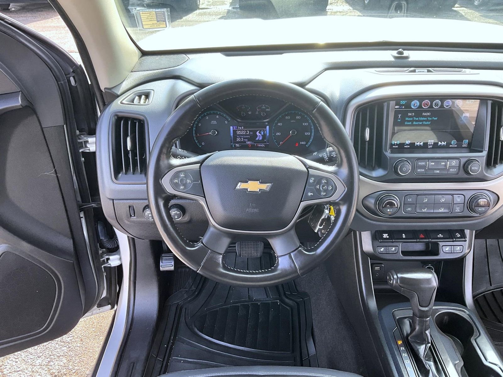 Used 2018 Chevrolet Colorado Z71 AWD/4WD image 11