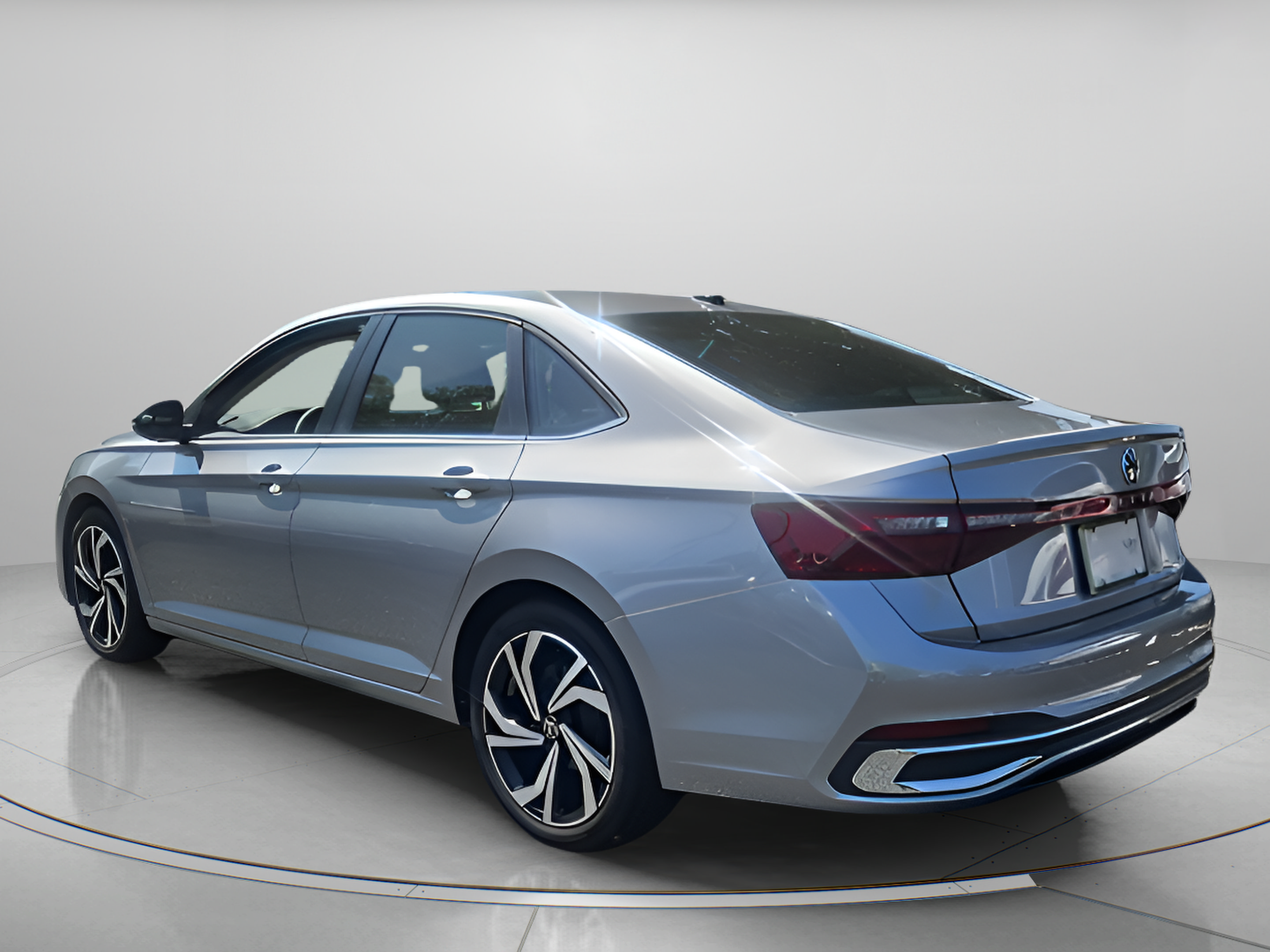 Used 2025 Volkswagen Jetta SEL FWD image 3