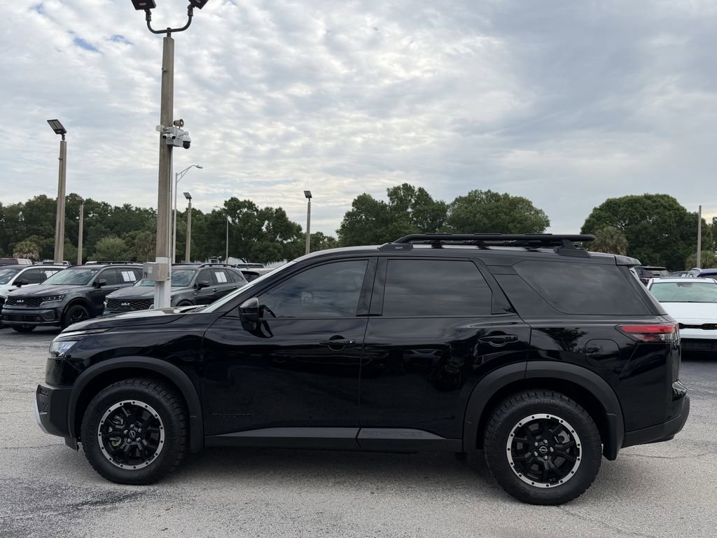 Used 2025 Nissan Pathfinder Rock Creek AWD/4WD image 8