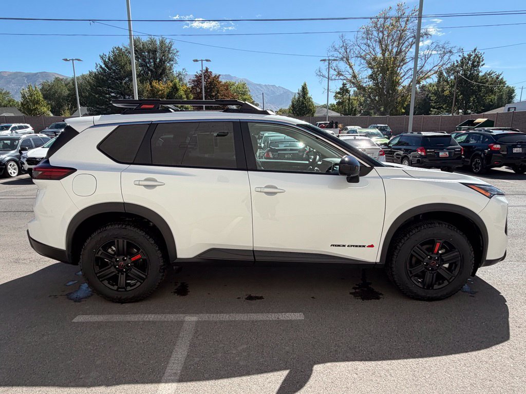 Used 2026 Nissan Rogue SV AWD/4WD image 5
