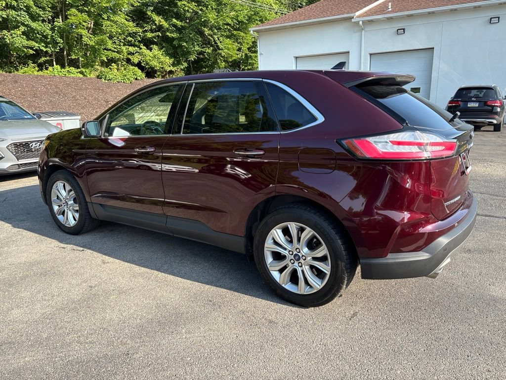 Used 2022 Ford Edge Titanium AWD/4WD image 3