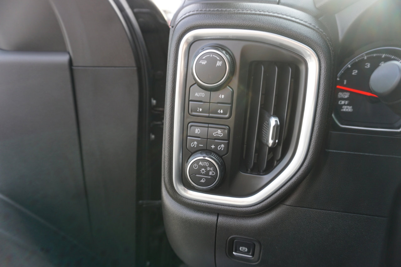 Used 2019 Chevrolet Silverado 1500 RST image 16